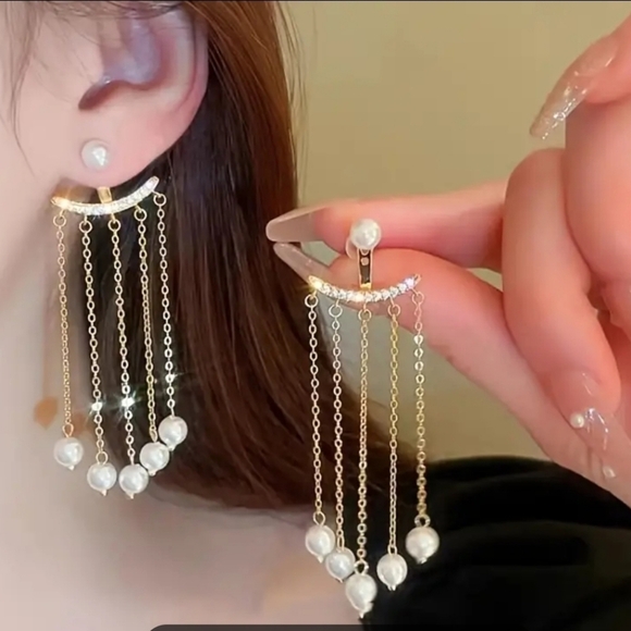 NEW FAUX PEARL TASSEL DANGLE EARRINGS - Picture 4 of 8